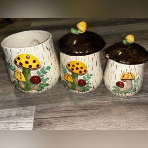 Mushroom canister set